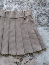 Houndstooth Pleated Skirt