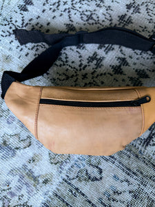 Amco 90s Tan Leather Bum Bag