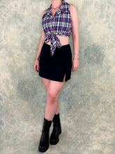 Casuals 90s Plaid Tie Crop Top